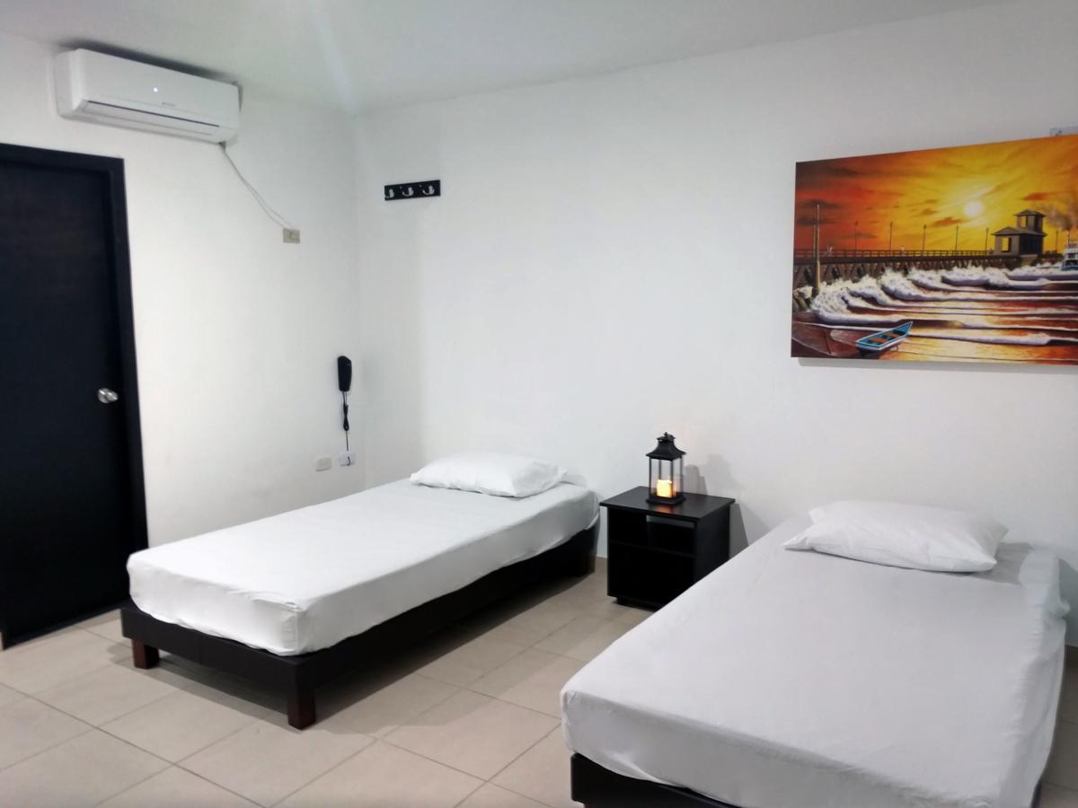 Hotel El Emigrante Puerto Colombia Kültér fotó