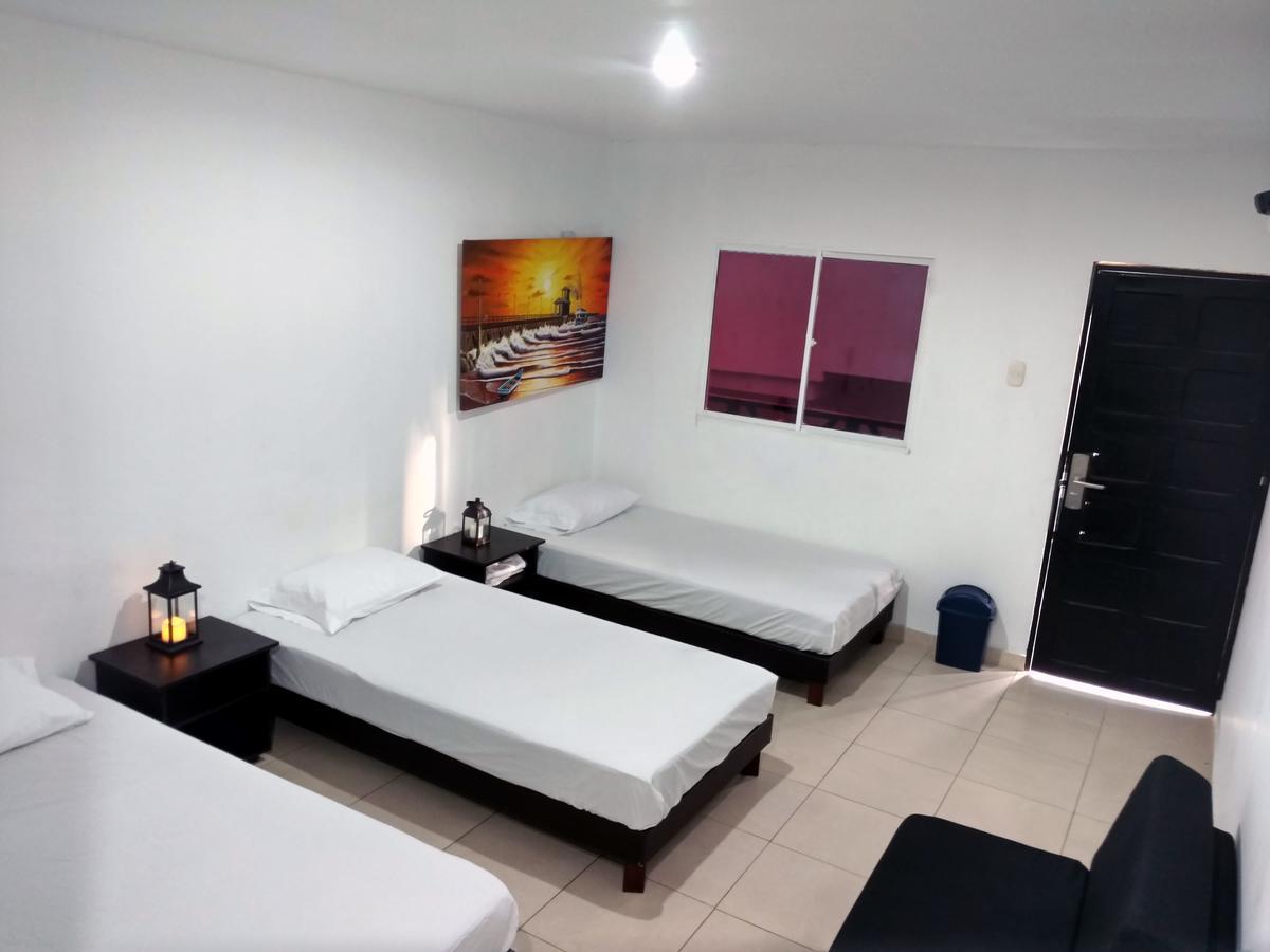 Hotel El Emigrante Puerto Colombia Kültér fotó